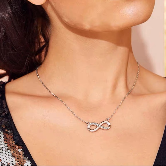 Necklace - Picture 3 of 6